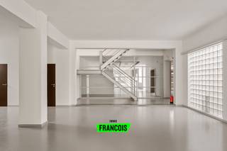 Commercial à vendre à Bruges