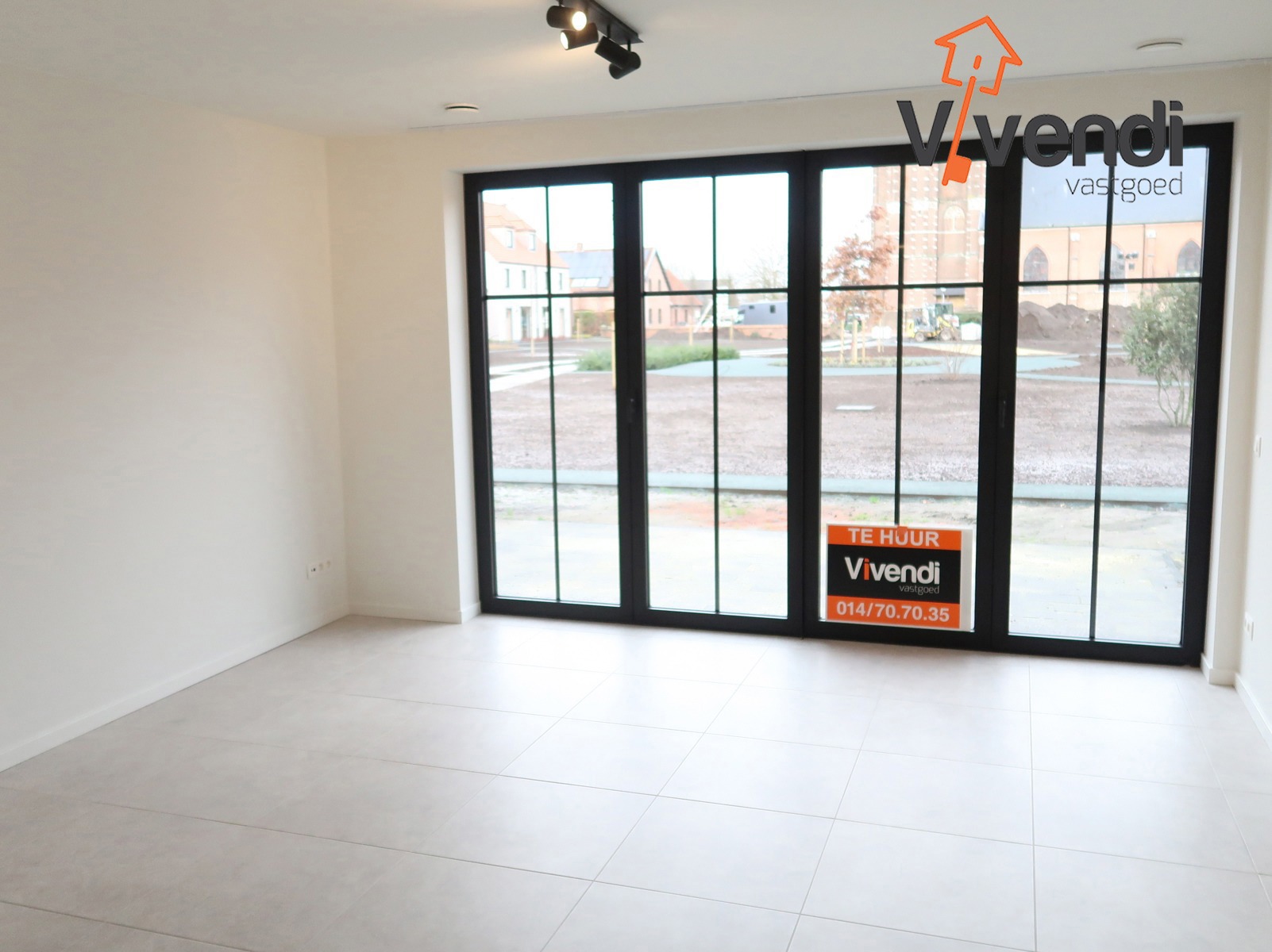 Gelijkvloers appartement met tuin en onmiddellijk beschikbaar! - foto 4