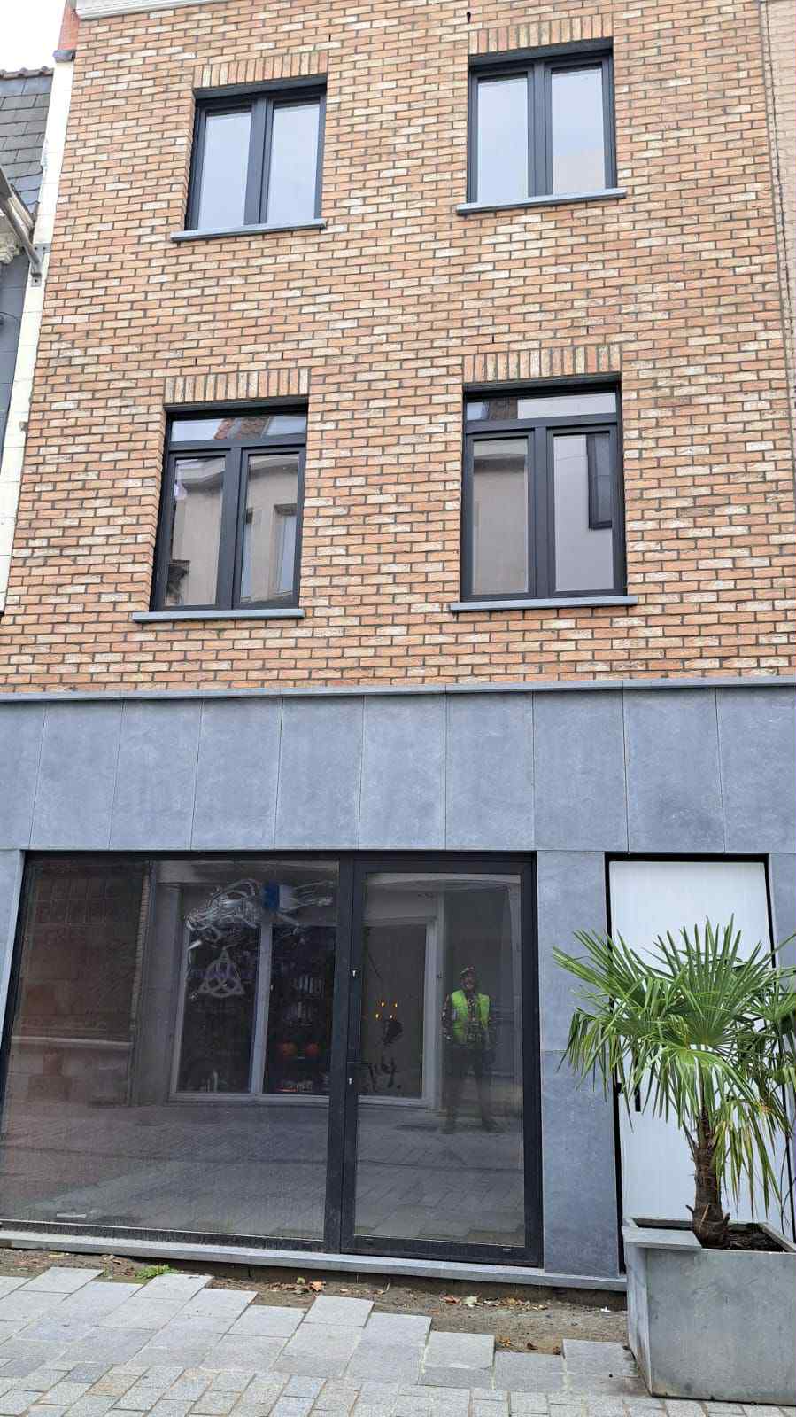 Commercial for rent in Kortrijk - photo 2