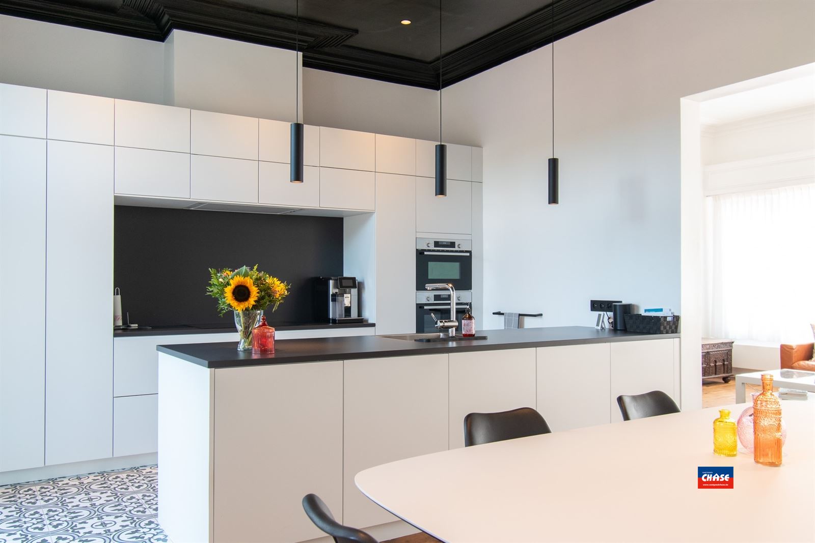 Authentieke woning met zes slaapkamers en tuin met toegang naar de steenbakkerij - foto 4