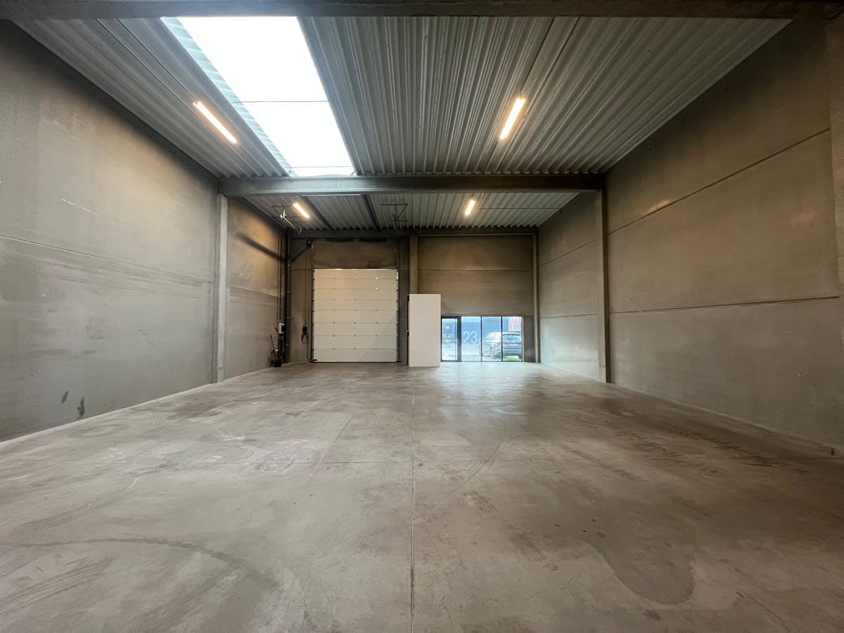 Entrepôt récemment construit d'environ 209 m² mis à disposition à Roeselare - photo 3