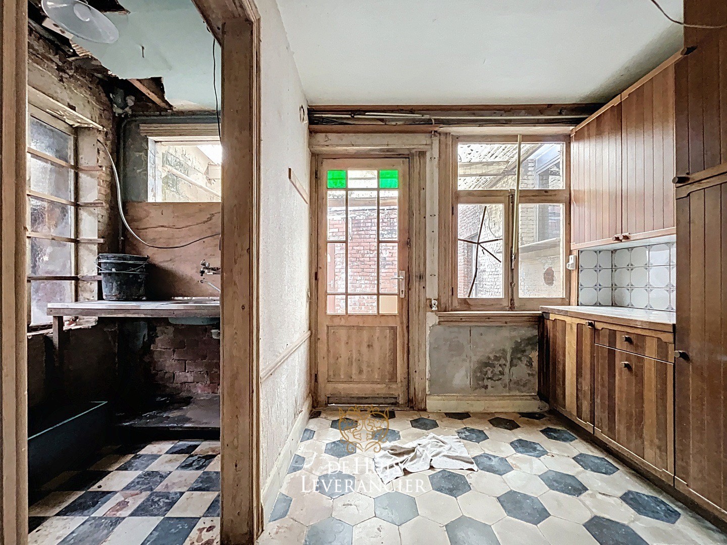 Te renoveren woonst in centrum Kontich te koop met 1001 mogelijkheden - foto 3