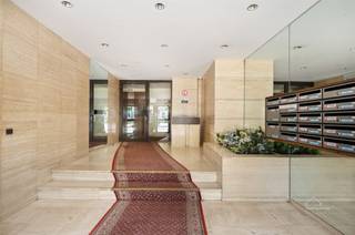 Charming and quiet apartment in the heart of AntwerpWelcome to this cozy apartment in bustling Antwerp. This property offers a bright and open...