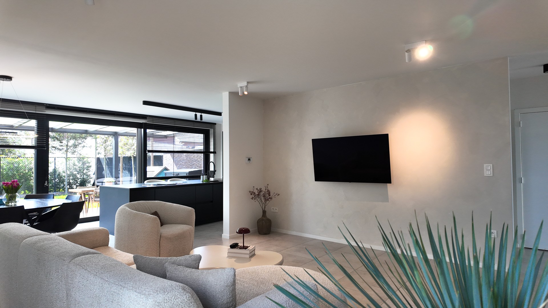 PRACHTIGE AFGEWERKTE HOB MET 3 SLKPS+ TE KOOP - MAASMECHELEN - foto 4