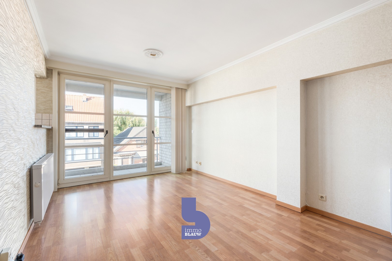 Perfect onderhouden 2-slaapkamerappartement met garagebox in Mariakerke - foto 4