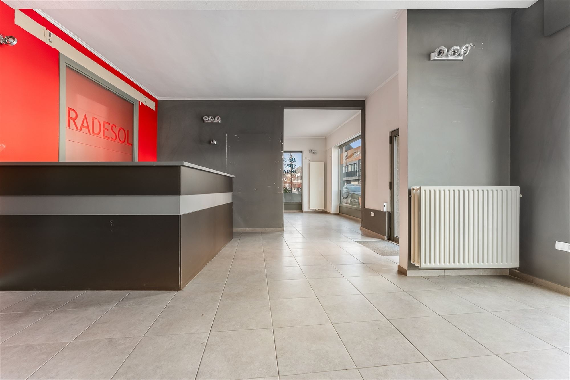 HANDELSPAND OP PERFECTE LOCATIE MET ENORME VISIBILITEIT! - foto 3