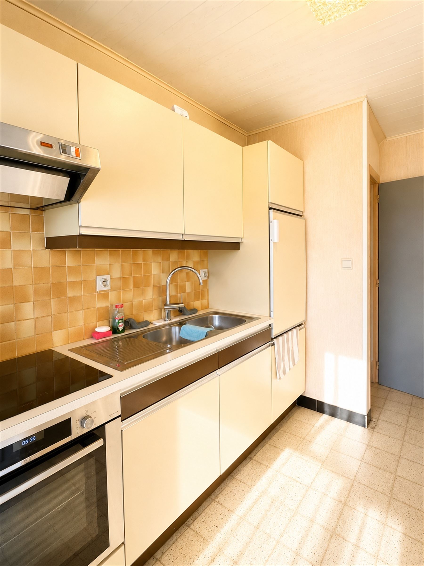 Half open bebouwing met drie slaapkamers - foto 4