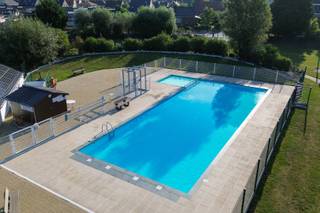 Instapklare en gemeubelde vakantiewoning gelegen in Zeepark Zeewind 1 te Bredene. De woning bevindt zich op minder dan 1 km van het strand en...
