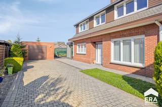 Charmante gezinswoning (4 slks) op 500m² te koop in Lommel! Lutlommel: Deels te renoveren en goed onderhouden woning (184m²) met ruime garage op...