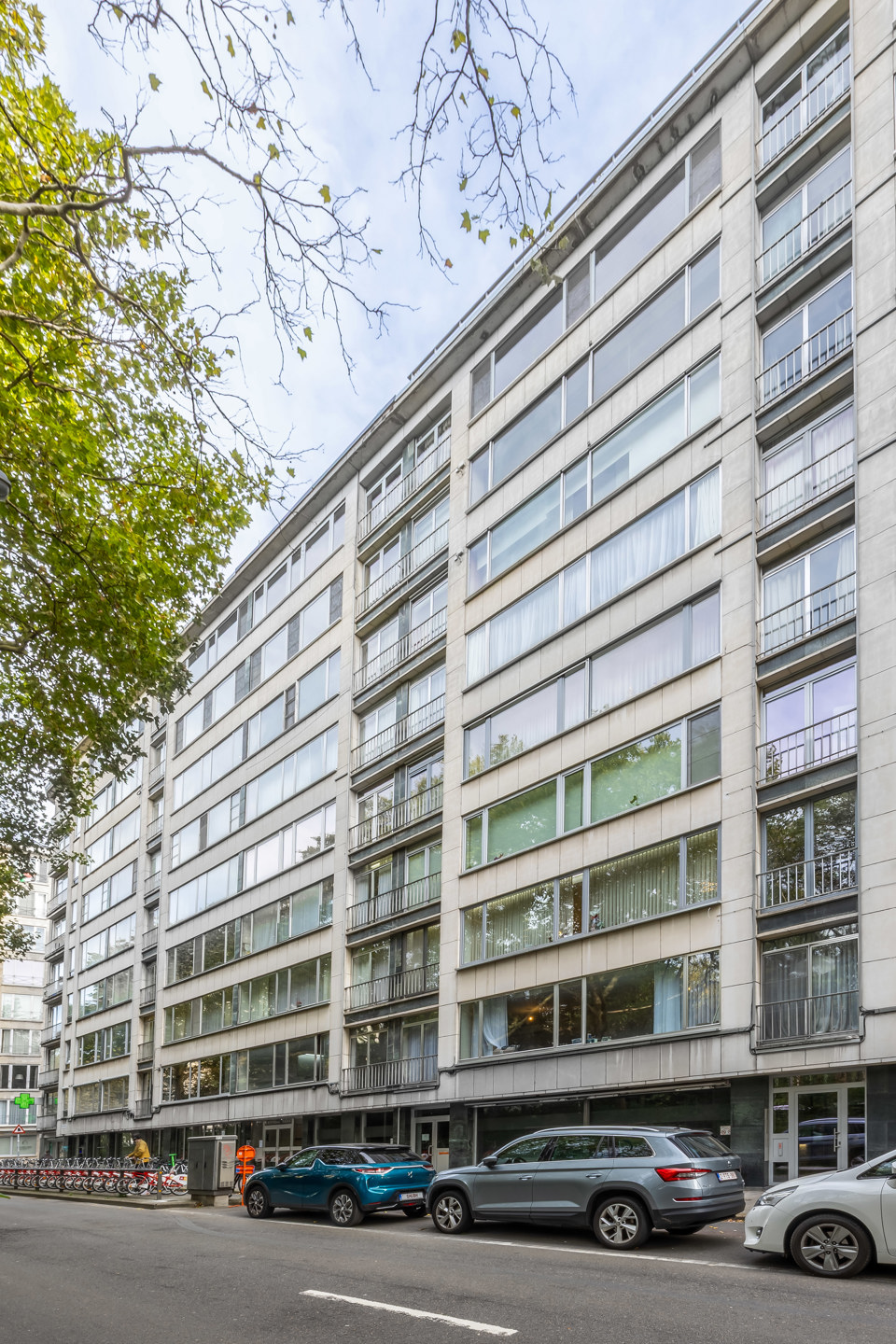 Commercieel handelspand (236m²) op centrale ligging - foto 2