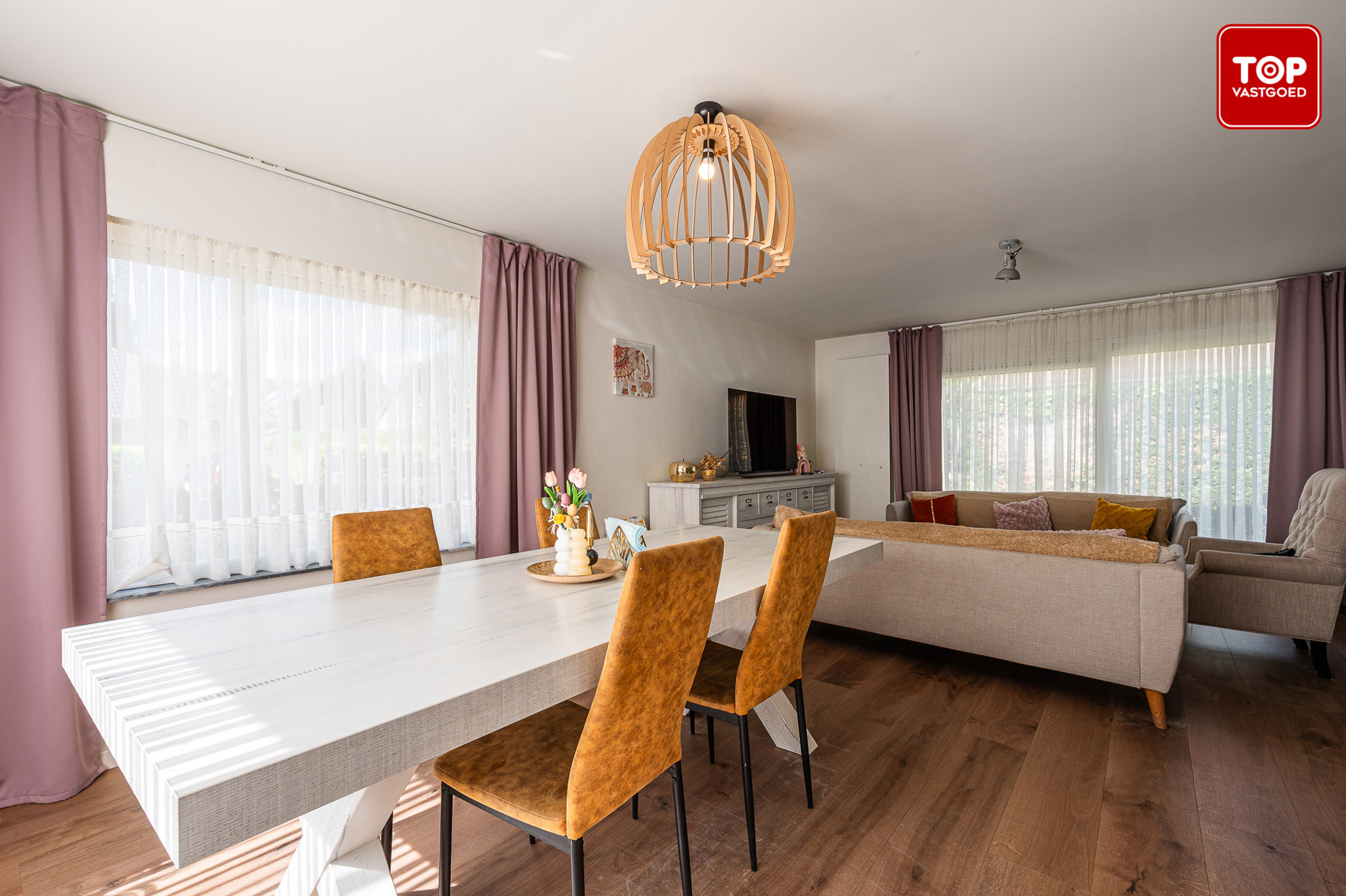 Alleenstaande woning met 3 slaapkamers, 2 badkamers en inpandige garage - foto 5