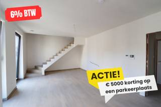 EXTRA ACTIE:<br />Bij aankoop van een appartement krijgt u € 5000 korting op de autostandplaats<br /><br />Mogelijkheid aankoop onder 6% BTW *<br />* Indien u aan de voorwaarden voldoet<br /><br />Residentie Prinsenhof is een uniek woonproject in hedendaagse architectuur en overtuigt topkwaliteit voor wat betreft de bouwtechniek, duurzaamheid, comfort en woongevoel in het centrum van Maaseik.<br /><br />Deze appartementen geven het wonen in een stad een heel andere dimensie.<br /><br />=> Duplex-appartement<br />EERSTE VERDIEPING<br />- Inkomhal<br />- Apart toilet<br />- Leefruimte met keuken<br />- Berging<br />- Terras van 1,34m²<br /><br />TWEEDE VERDIEPING<br />- Nachthal<br />- 1 slaapkamer<br />- Badkamer<br /><br />=> Kenmerken:<br />- Ventilatiesysteem D met warmterecuperatie<br />- De appartementen zijn voorzien van een zeer betrouwbare warmtepomp die zich kenmerkt door een laag E-peil en een stille werking. De hoge energie-efficiënte zorgt voor een gevoelige verlaging van het E-peil. De warmtepomp is bovendien de stilste warmtepomp in zijn soort die momenteel op de markt is. Zij voorziet de appartementen individueel van voldoende energie en van warm water dankzij een ingebouwde boiler.<br />- Lift en videofoon aanwezig<br />- Zonnepanelen op de platte daken<br />- Appartementen zijn zeer energiezuinig waardoor gunstige regeling onroerende voorheffing<br /><br />=> Verkoopprijzen exclusief:<br />- Autostandplaats in kelder <br />- Privatieve kelderberging