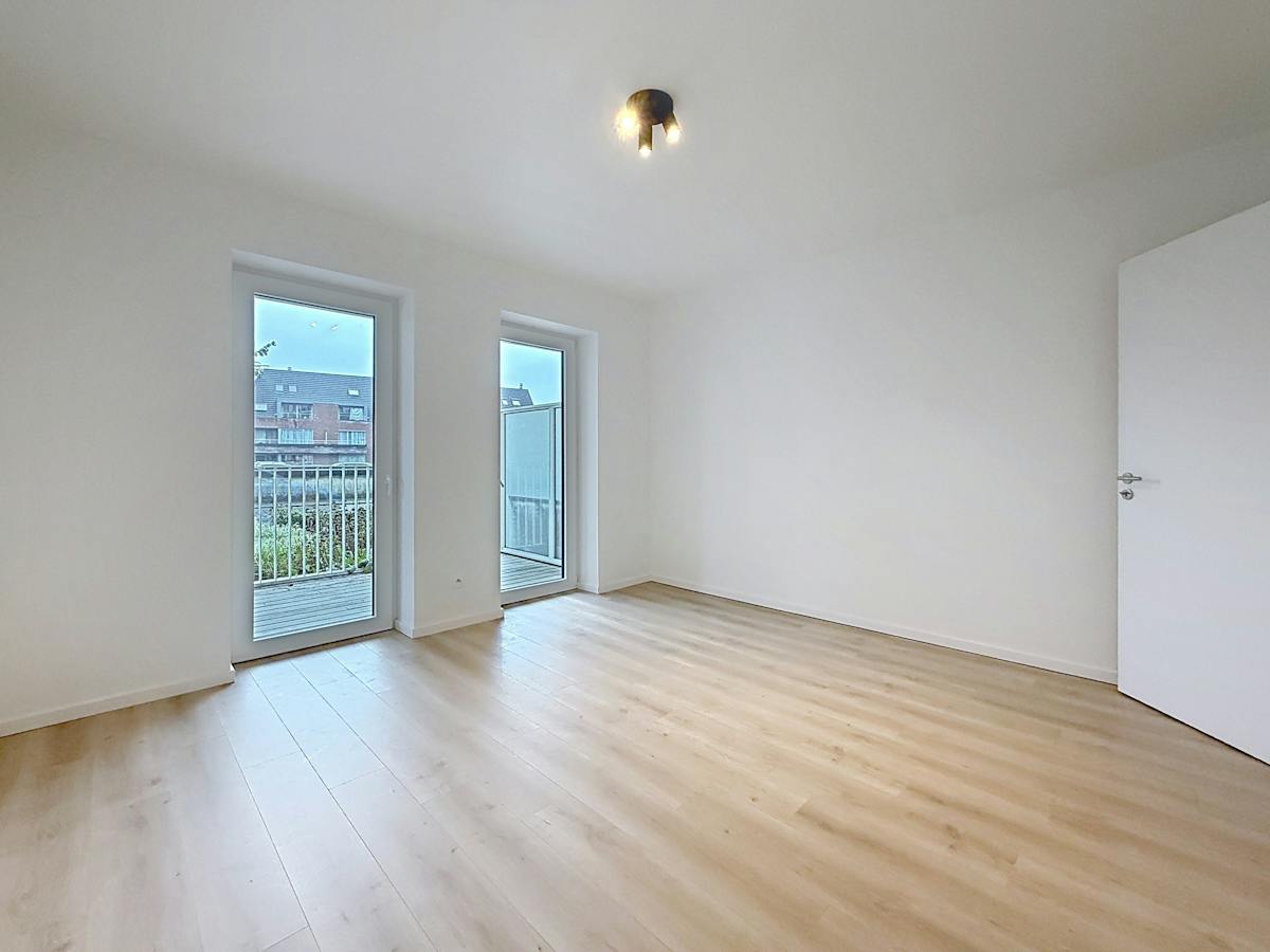 Instapklaar één slaapkamerappartement centrum Aalter - foto 4