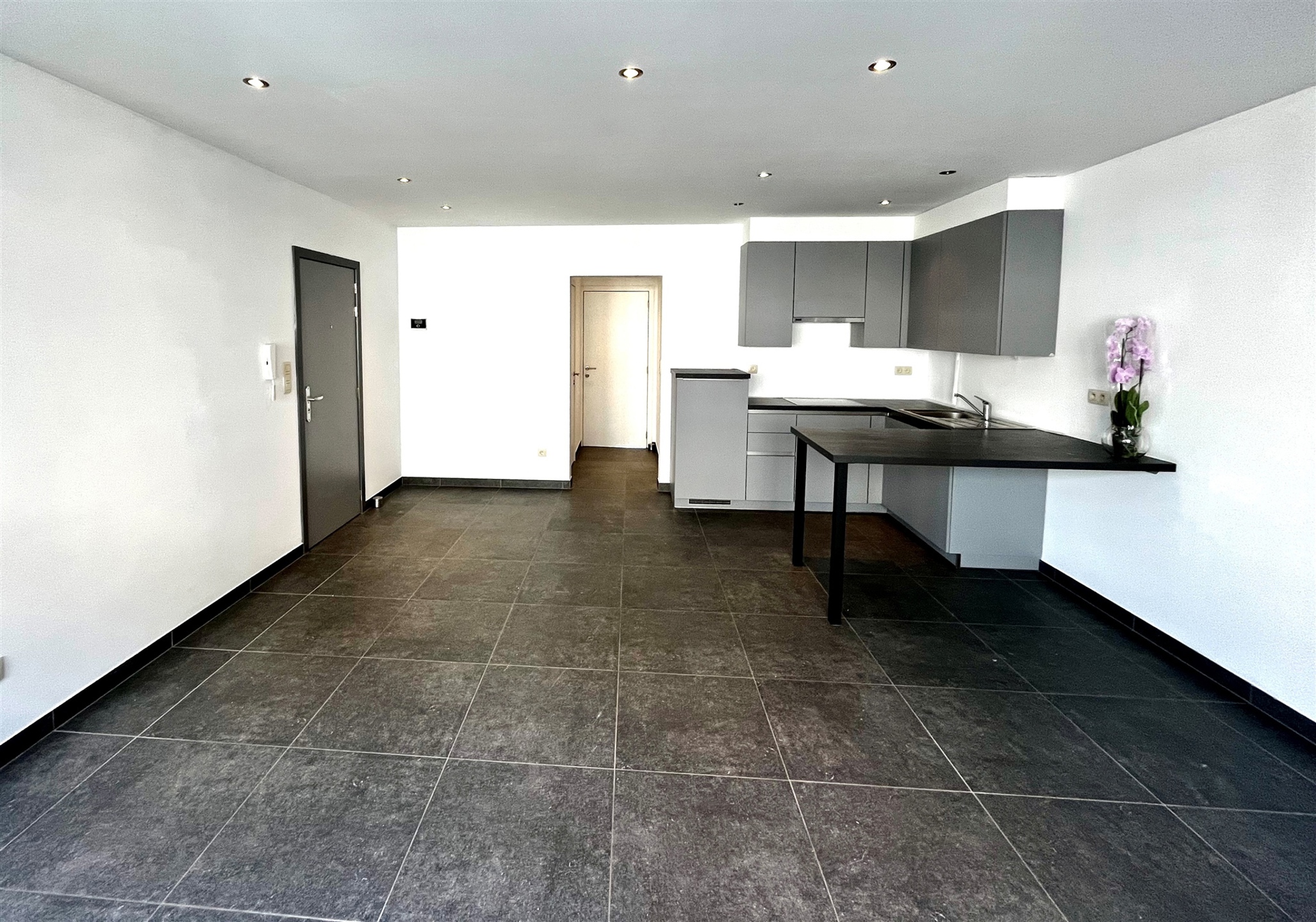 Aan het STATION gelegen recente OPBRENGSTEIGENDOM! - foto 4