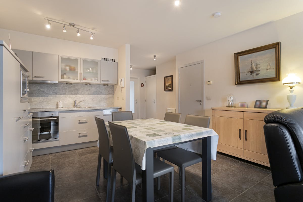 Instapklaar 2-slaapkamerappartement in centrum Merelbeke - foto 2