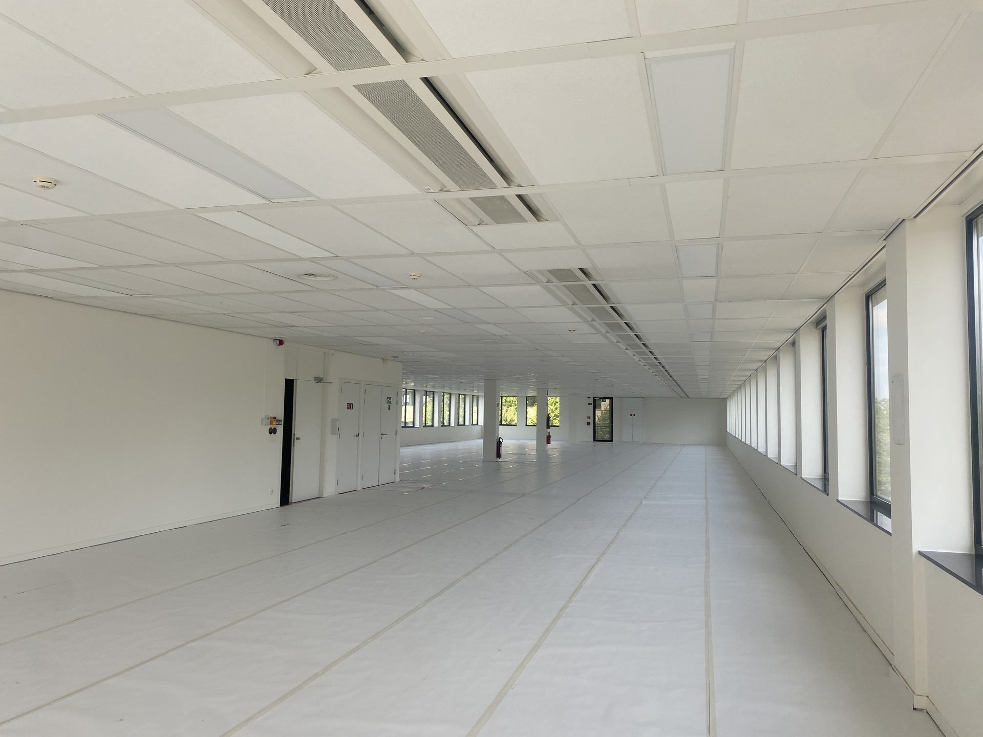 Commercial à louer à Diegem - photo 4