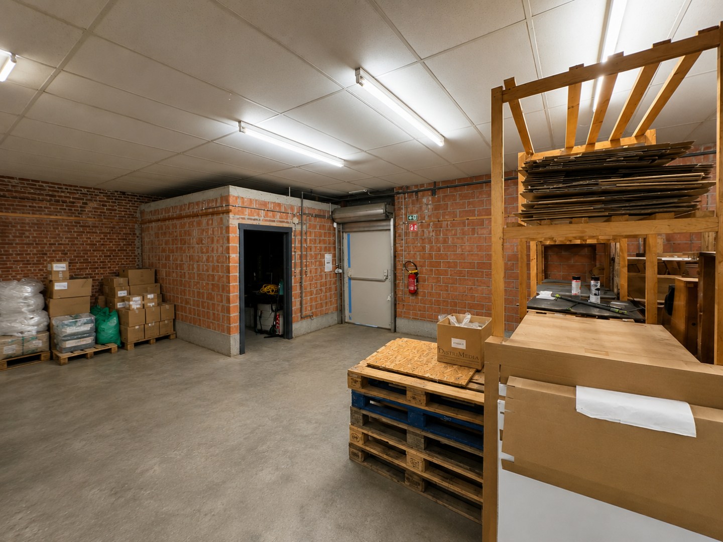 Commercial for rent in Ghent - photo 4