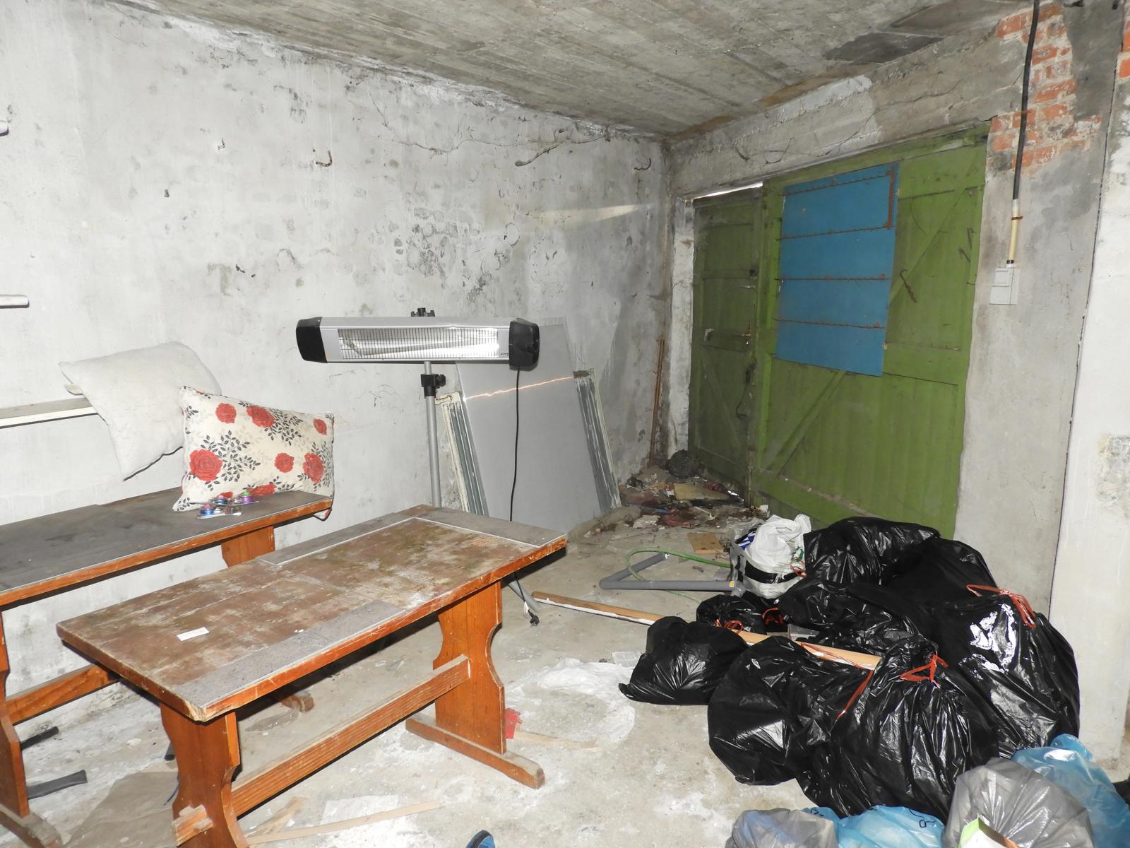 WETTEREN - Te renoveren handelspand op commerciële locatie - foto 5