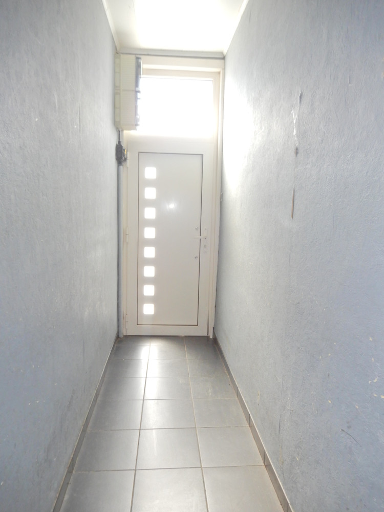 Halfopen woning te Ingelmunster. - foto 2