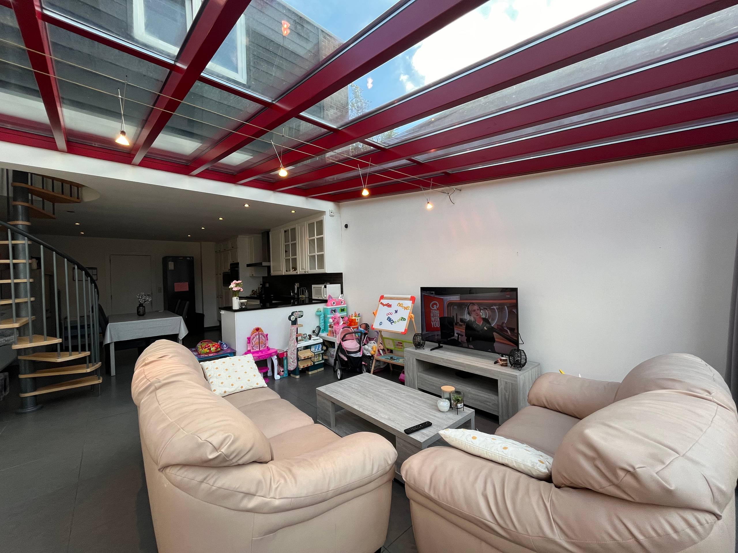 Gunstig gelegen, gelijkvloers appartement - foto 5