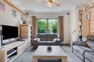 Welcome to this move-in ready home, located in a quiet and sought after area of Halle and with a living area of 118 m². Upon entering, you enter...