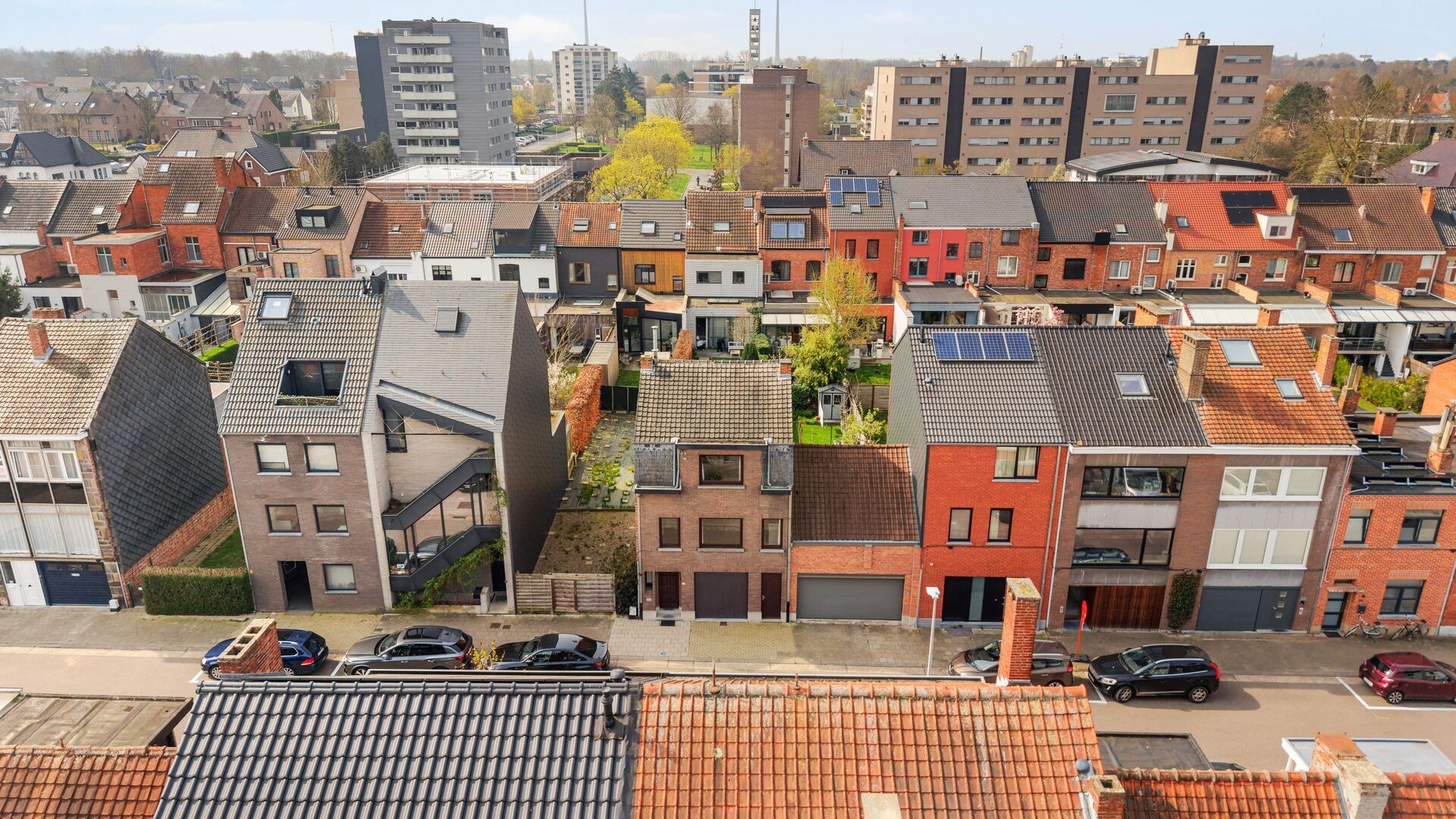 Te renoveren stadswoning met tuin en garage op een rustige, ideale locatie in Hasselt centrum. - foto 4