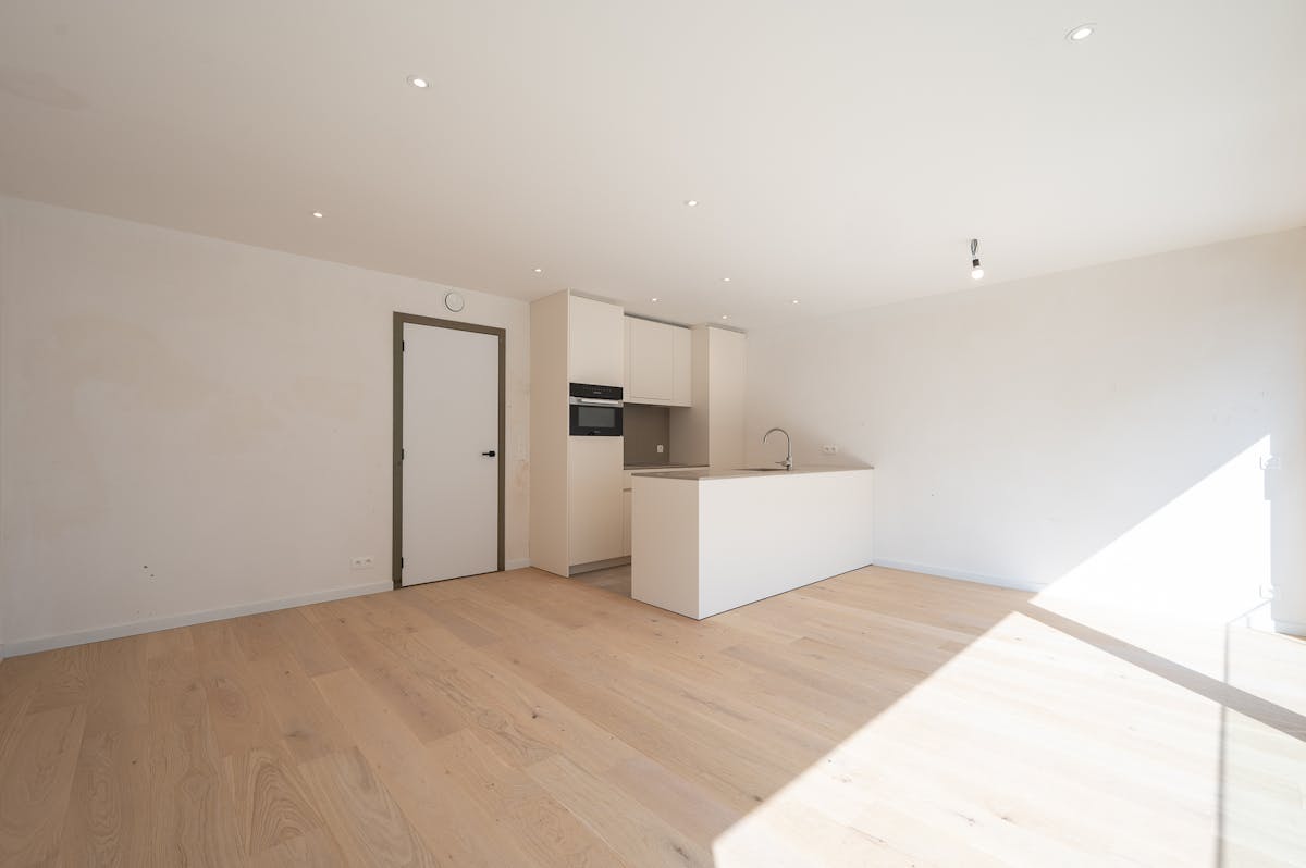 Newly built apartment with sea view for sale in Knokke - photo 4