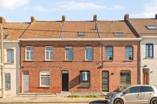 Topper! Kwalitatieve, volledig gerenoveerde woning met 3 SLK en aangename tuin met uitweg.Rustig gelegen te Anzegem, in de nabijheid van scholen,...