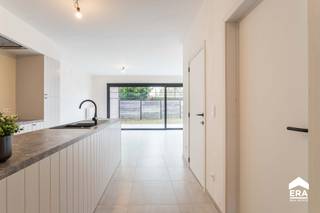 Moderne landelijke nieuwbouwwoning met ruimte en comfortOntdek deze stijlvolle nieuwbouwwoning in modern landelijke stijl, gelegen in een rustige...