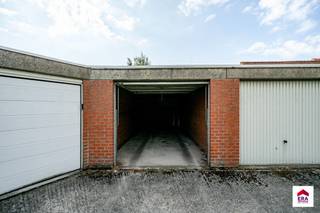 Op zoek naar een afgesloten garagebox in centrum Roeselare?<br /><br />Zoek niet langer!<br /><br />Contacteer ons vandaag nog.