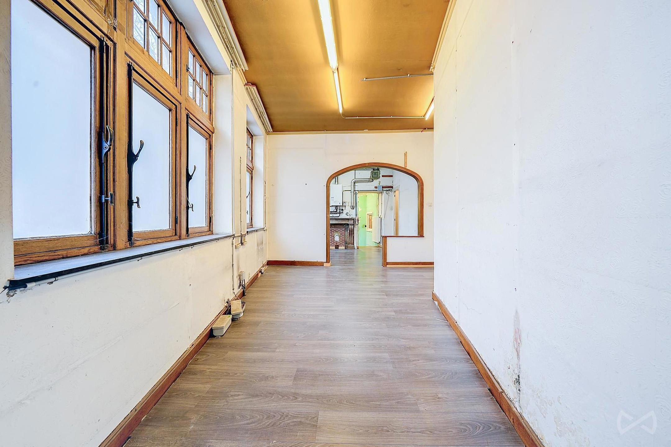 Commercial à louer à Huy - photo 5