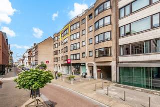 Dit 2 slaapkamer appartement in residentie Wetthra kan U terugvinden in het centrum van Wetteren en is ideaal gelegen. In de directe nabijheid kan...