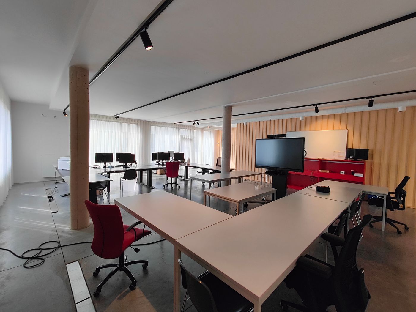 Instapklare kantoorruimte van +/- 223 m² op toplocatie - photo 4