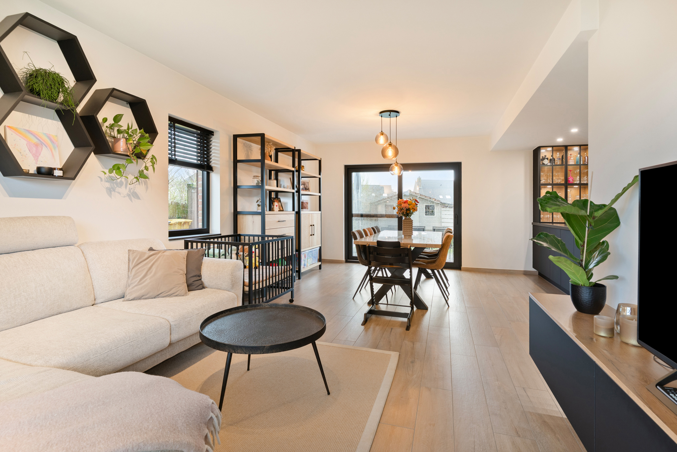 Instapklare gezinswoning op 517m² in doodlopende straat - foto 3