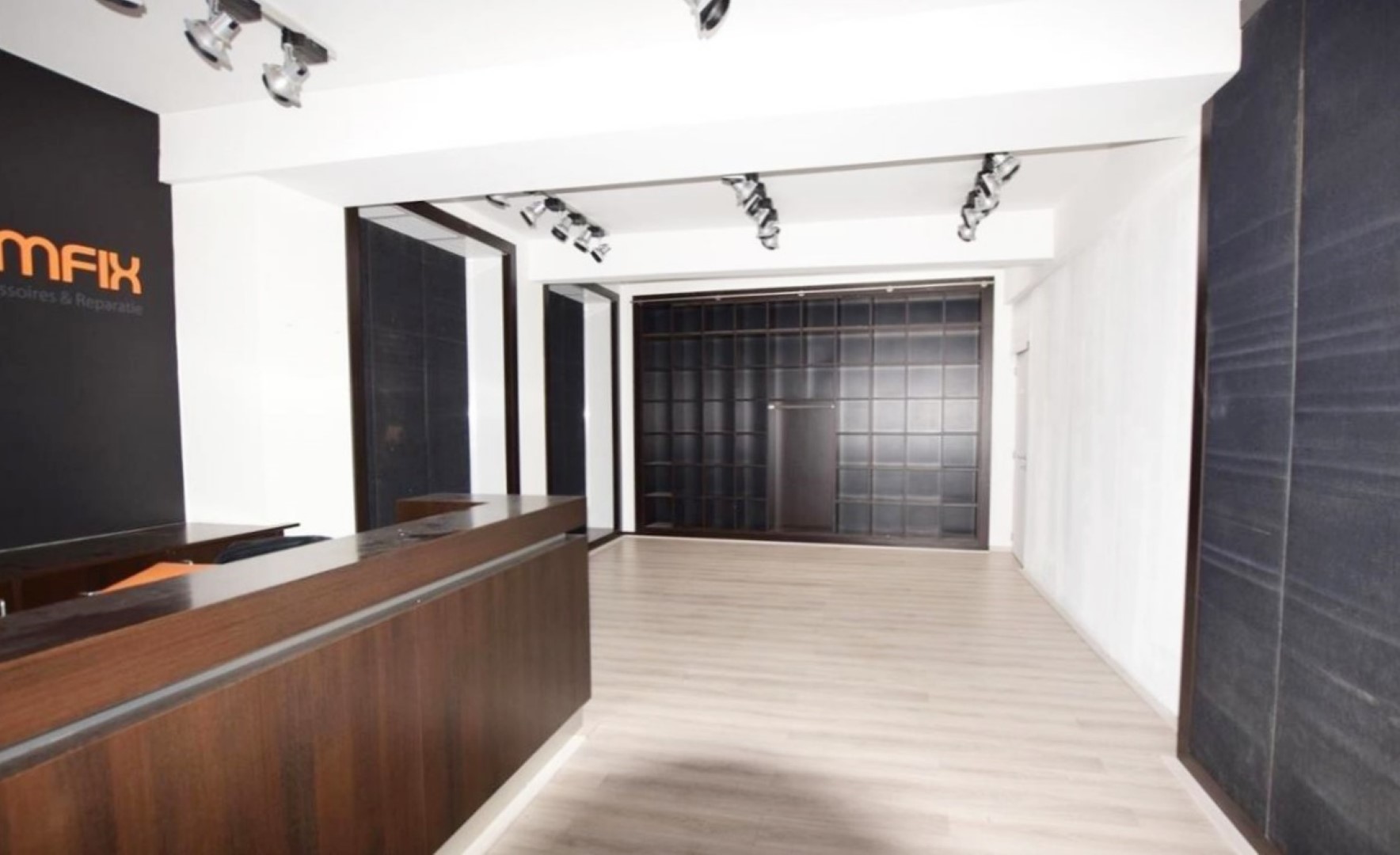 Commercial à louer à Hal - photo 5