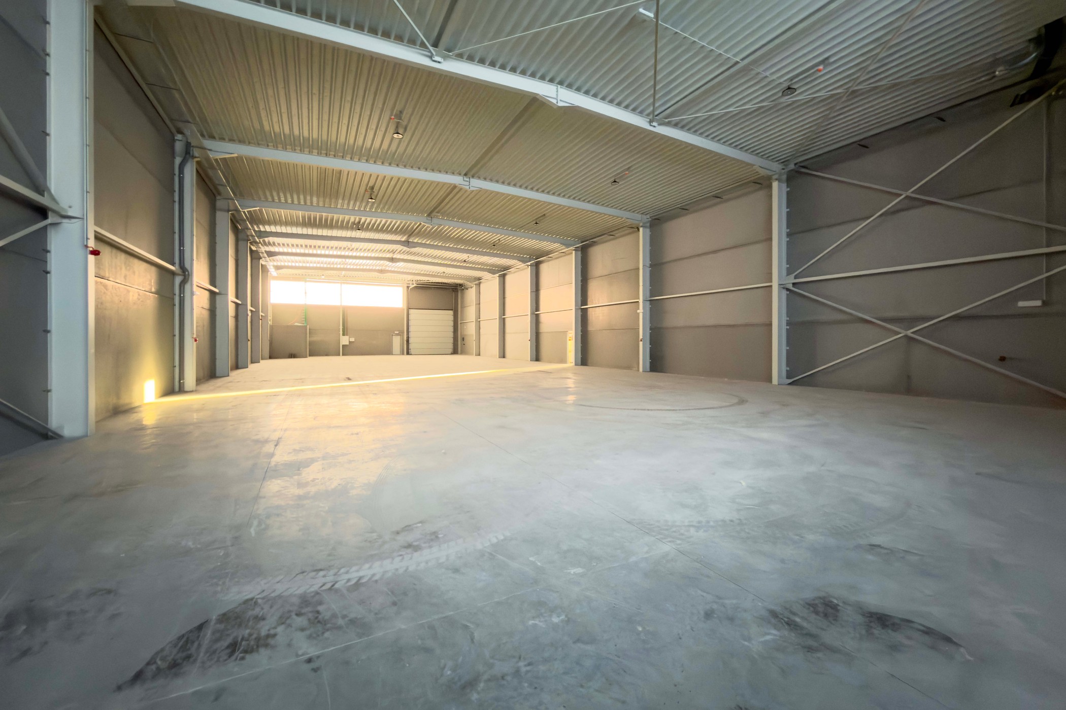 Magazijn (835m²) te huur in Deinze - foto 3