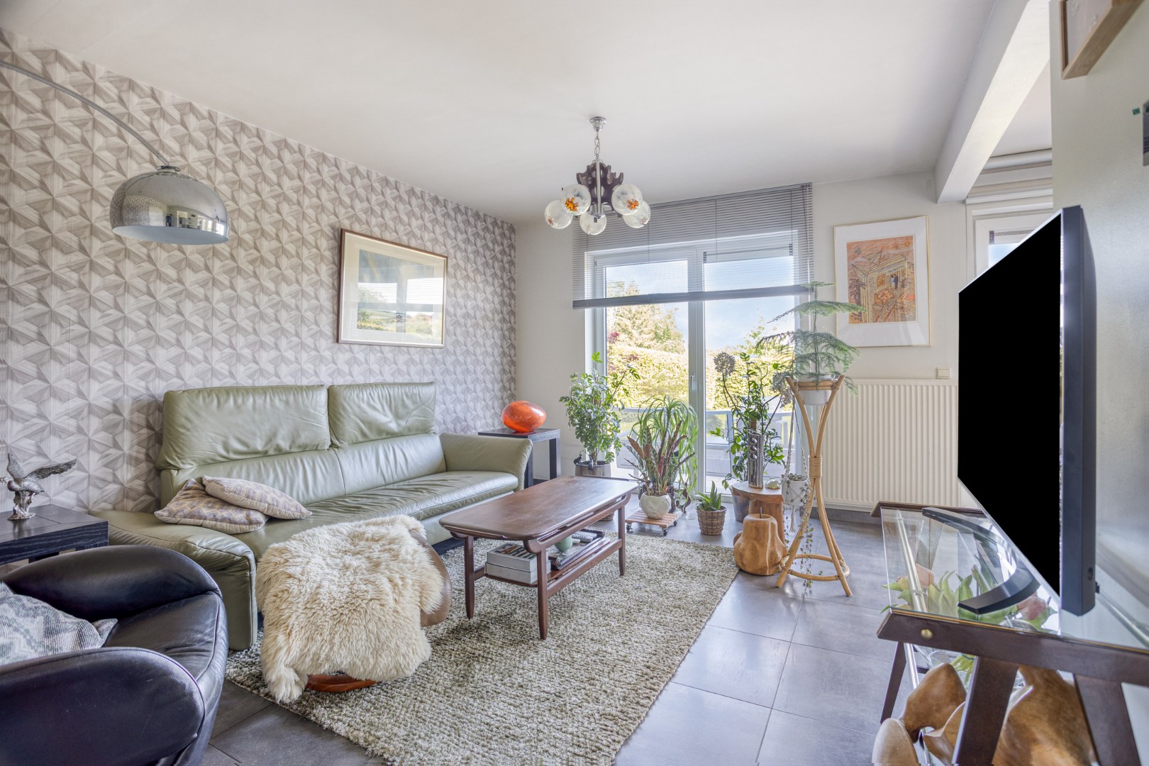 Verzorgde woning met 3 slaapkamers, garage, zonnepanelen en zonnige tuin te Tongeren - foto 5