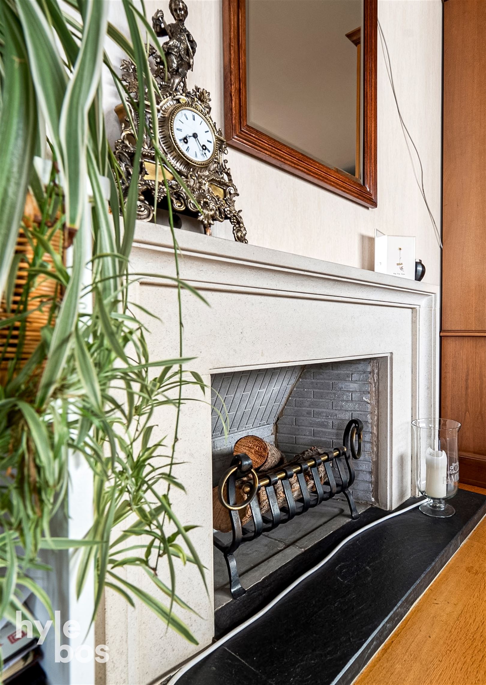 Centraal gelegen 3 slaapkamer appartement met parking - foto 5