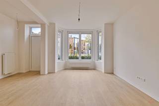 Zeer goed gelegen en energiezuinig gelijkvloers appartement. Voor meer informatie of een bezoek, stuur een mail naar els@heritagevastgoed.be en we...