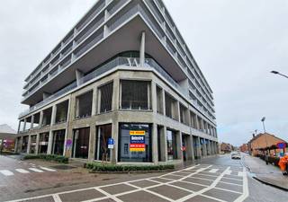 Aura’s – GINDERALE – KANTOREN // WINKELRUIMTES TE HUUR. Het monumentale Lagerhouse van de vroegere brouwerij GINDER-ALE wordt gerevitaliseerd naar...