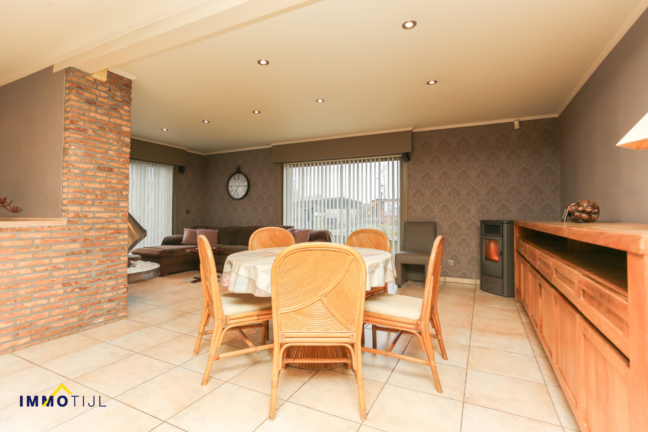 Fraaie woning met loods/magazijn op 10are te Dendermonde. - foto 4