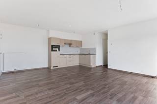 In een recent en kleinschalig appartementsgebouw uit 2016 bevindt zich dit energiezuinige appartement met twee slaapkamers, rustig gelegen...