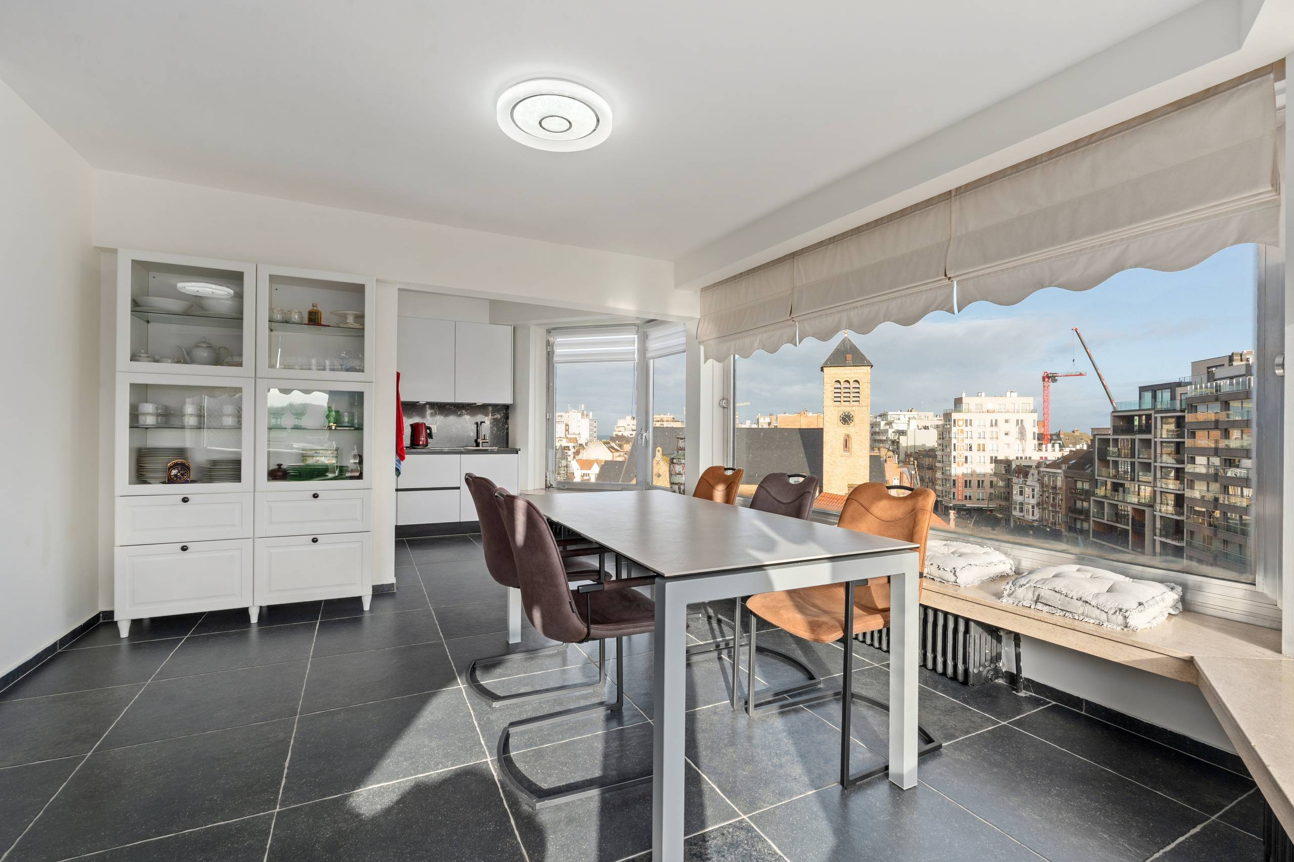 Instapklaar 3-slaapkamer appartement te koop in De Panne - foto 4