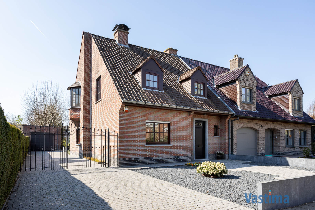 Instapklare gezinswoning met zonnige tuin, garage en topligging nabij centrum Aalst - foto 2