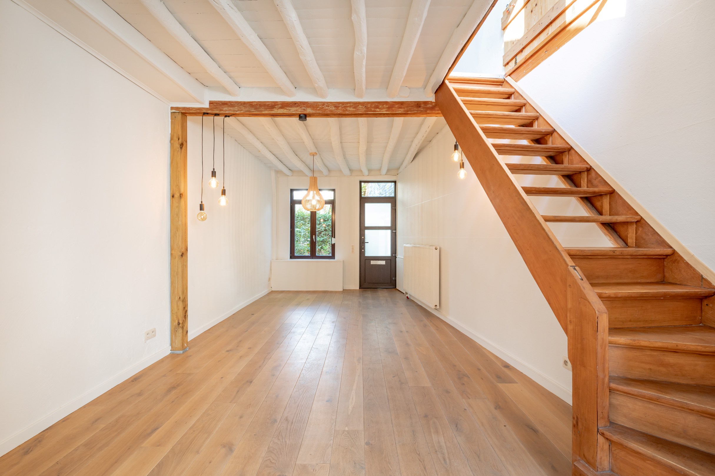 Leuke rijwoning op idyllische stadslocatie - foto 4
