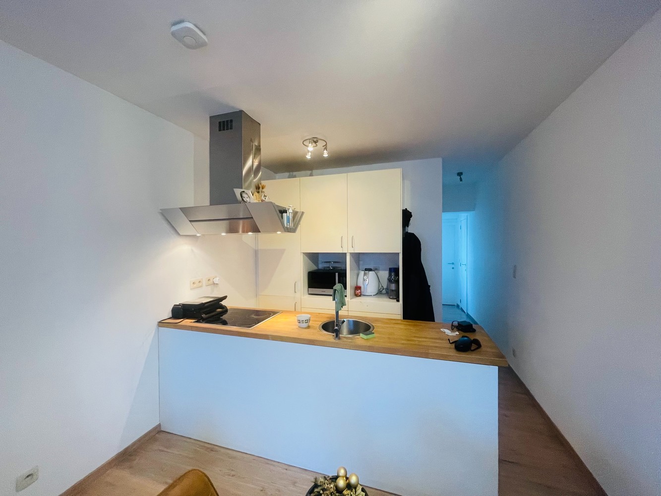Brugge centrum, Superleuke ligging , vlakbij de Vestingen, het station en 't Zand Gezellig lichtrijk appartement met 1 slaapkamer en mooi terras - foto 4