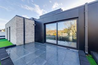 Appartement moderne et économe en énergie avec terrasse spacieuse à HemiksemDécouvrez cet appartement confortable aux finitions élégantes, situé dans...