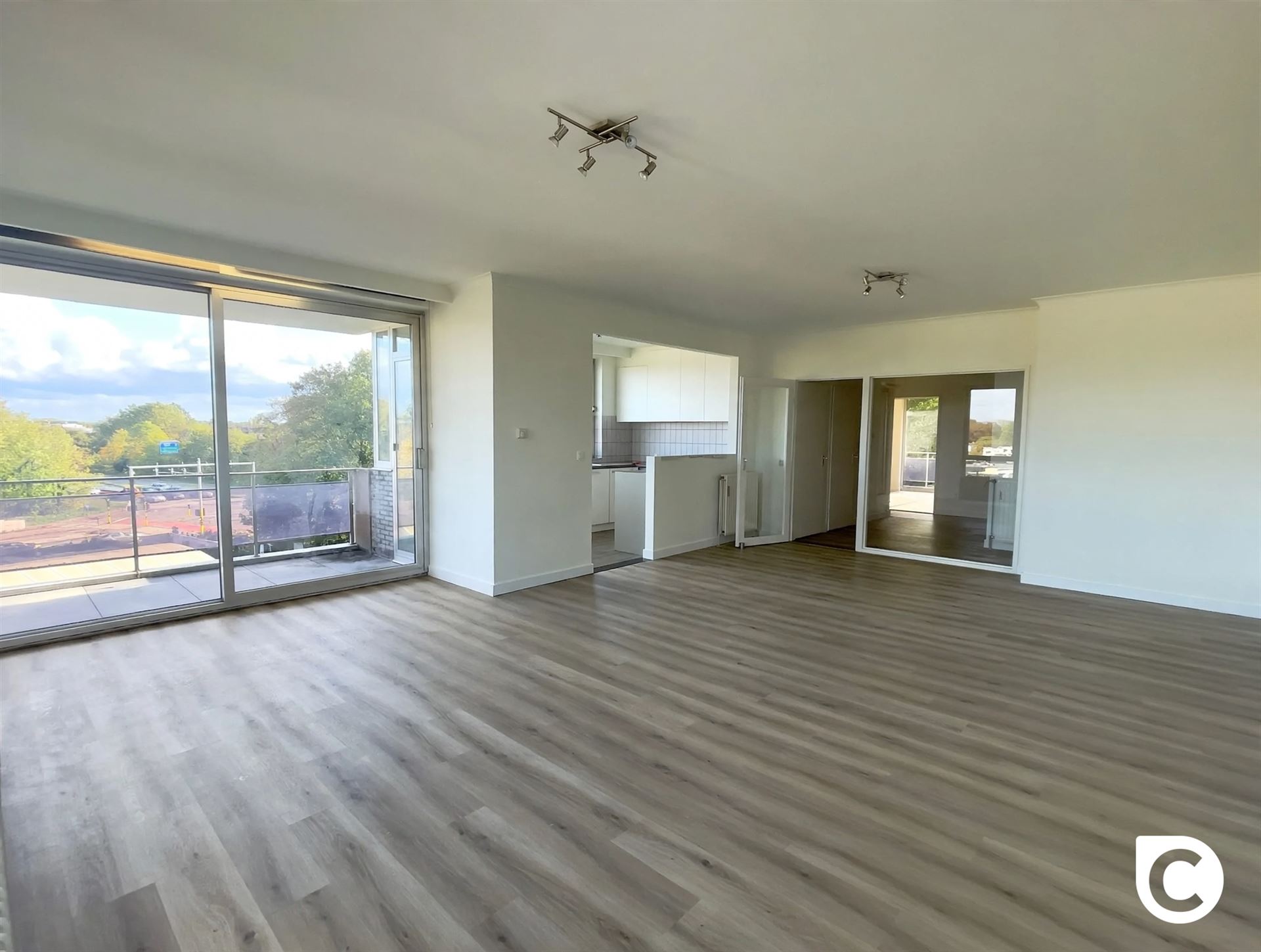 Appartement - photo 1