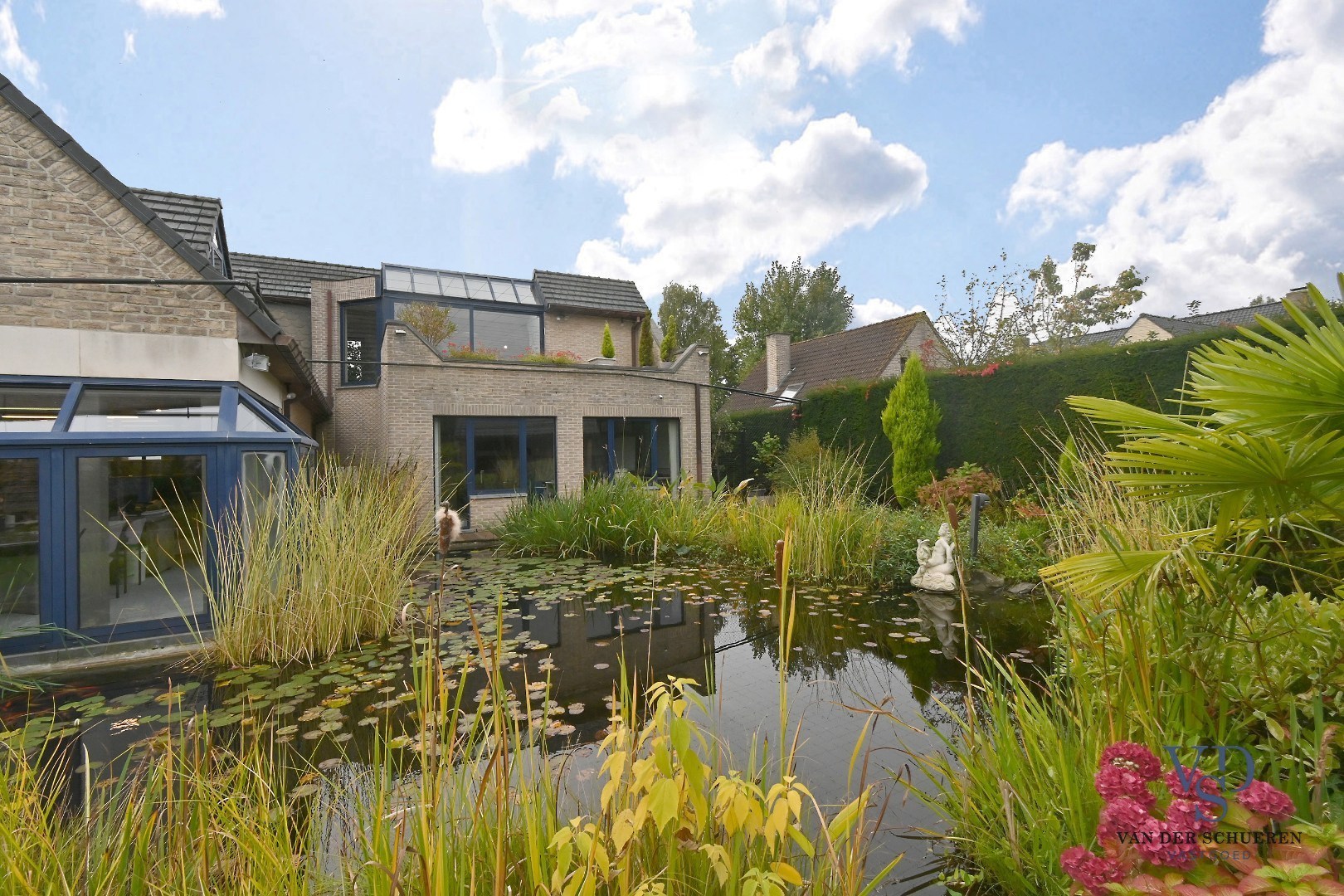 Ruim handelspand met penthouse in villastijl - foto 2