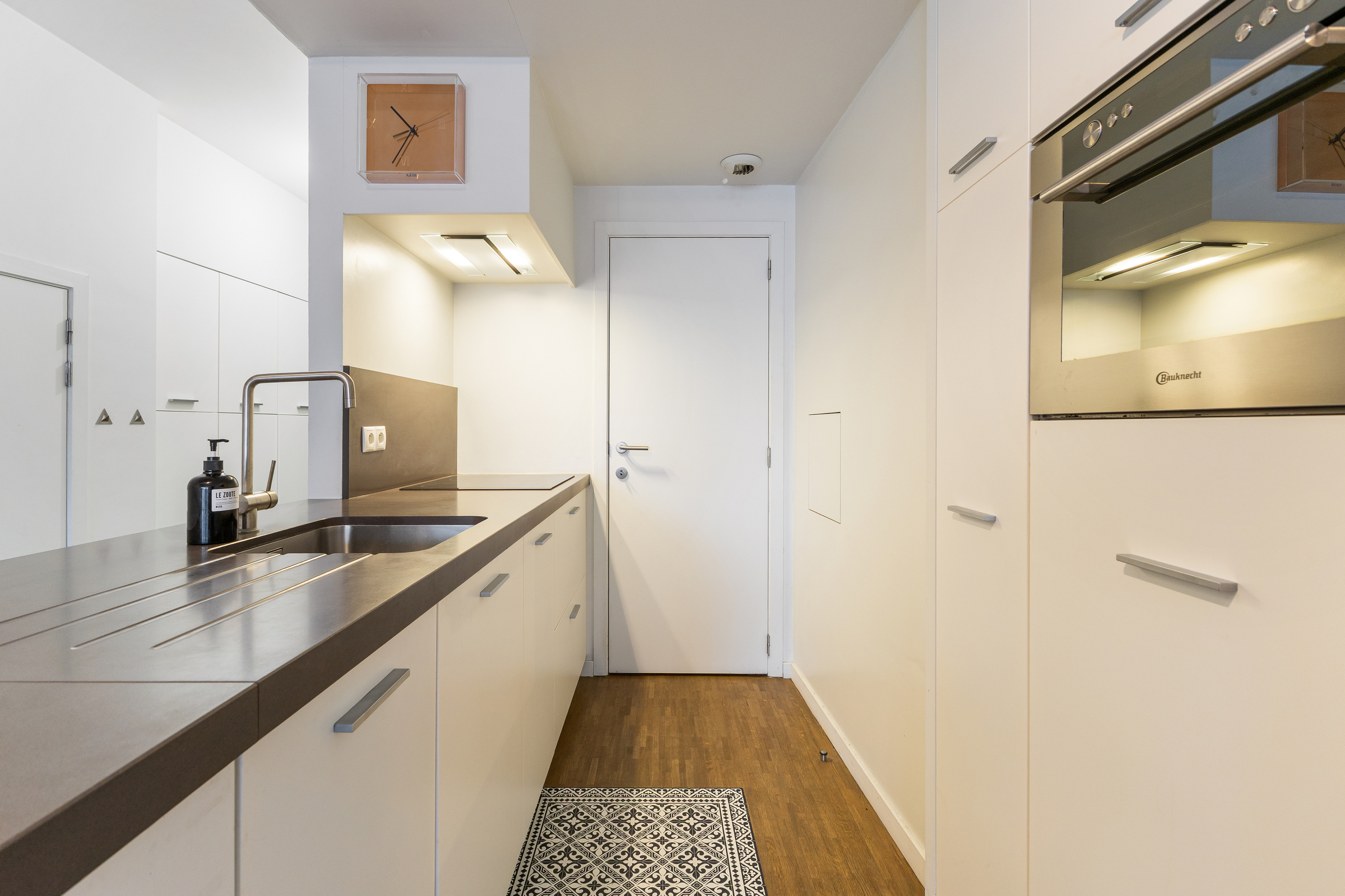 Instapklaar appartement te koop met zonnige tuin in Knokke! - foto 4